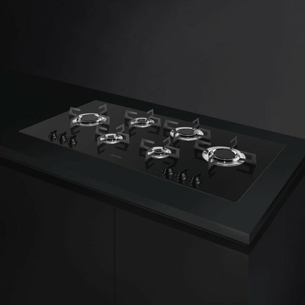 Table de cuisson à gaz cm 100 - ligne noire SMEG PVL6106CN DOLCE STIL NOVO avec plateforme en verre céramique - Neuf – Image 3