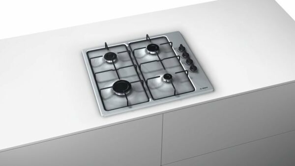 Table de cuisson gaz Bosch PBP6B5B80 - Neuf: 4 brûleurs, grille en acier, boutons de commande latéraux, surface en acier inoxydable – Image 4