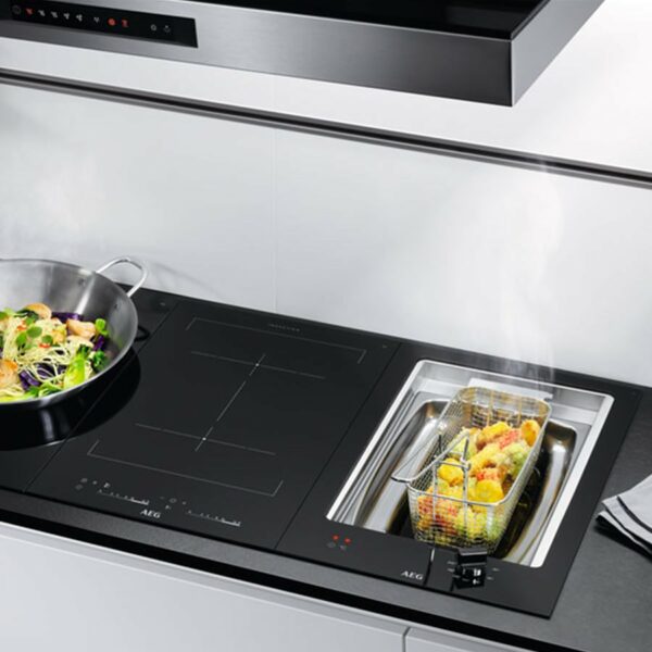 Plaque à induction Aeg HFB41100NB - Friteuse amovible pour un nettoyage facile - Design unique pour une intégration parfaite - Neuf – Image 3