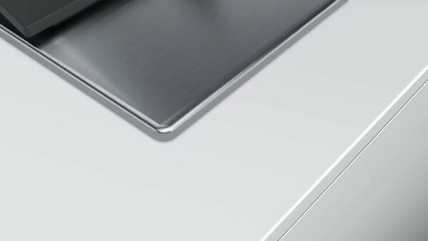 Cuisinière à gaz Siemens EC7A5SB90 - Neuf: Contrôle précis sur 9 niveaux de puissance, brûleur TurboWok avec DualControl de 5,0 kW pour une cuisson polyvalente en grandes quantités – Image 3