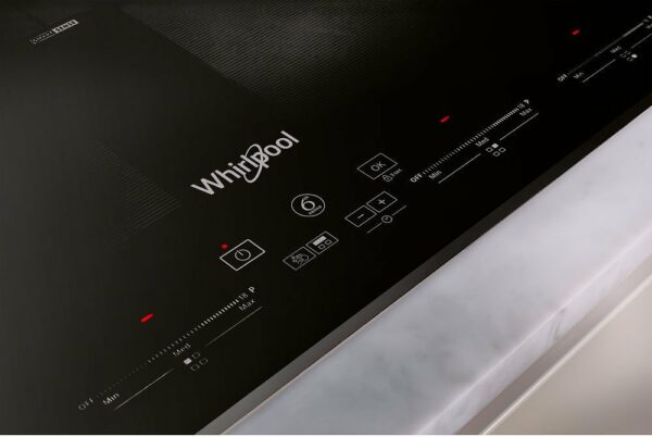 Plaque à induction 65 cm - vitrocéramique noire WHIRLPOOL SMO654 OF/BT/IXL W COLLECTION SMARTCOOK - Neuf – Image 5