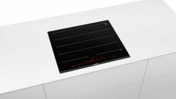 Bosch PXY675DC1E Plaque à induction série 8 60 cm - vitrocéramique noire avec profilés